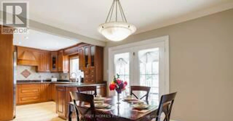 4562 Penhallow Road, Mississauga, ON, L5V 1E8 - 9