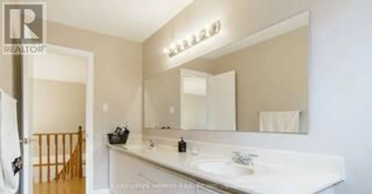 4562 Penhallow Road, Mississauga, ON, L5V 1E8 - 19
