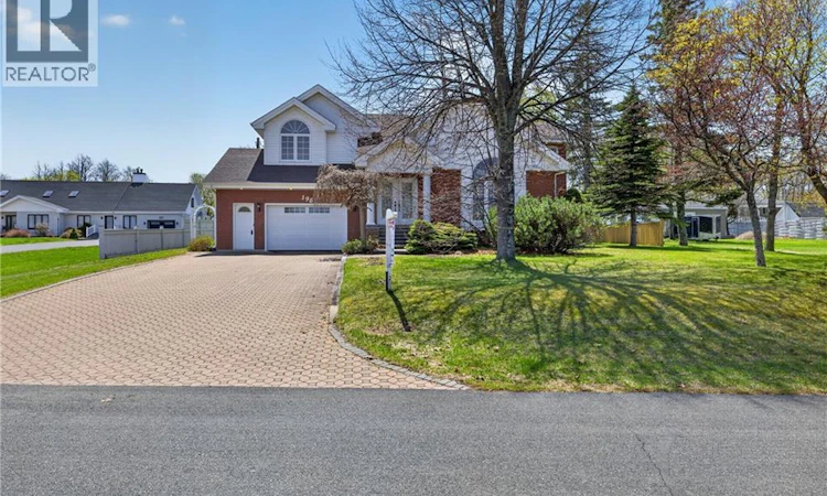 196 Blanchard Rue