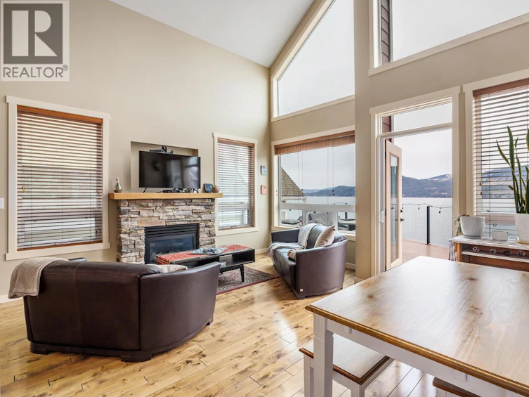 6930 Barcelona Drive, West Kelowna, BC, V1Z 3R8 - 3