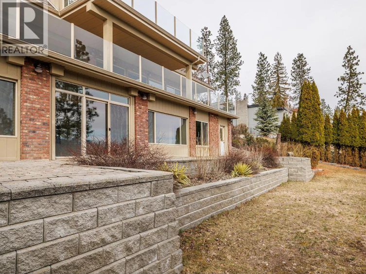 2661 Lakeridge Road, West Kelowna, BC, V1Z 1Y1 - 4
