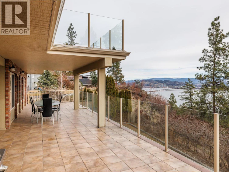2661 Lakeridge Road, West Kelowna, BC, V1Z 1Y1 - 21