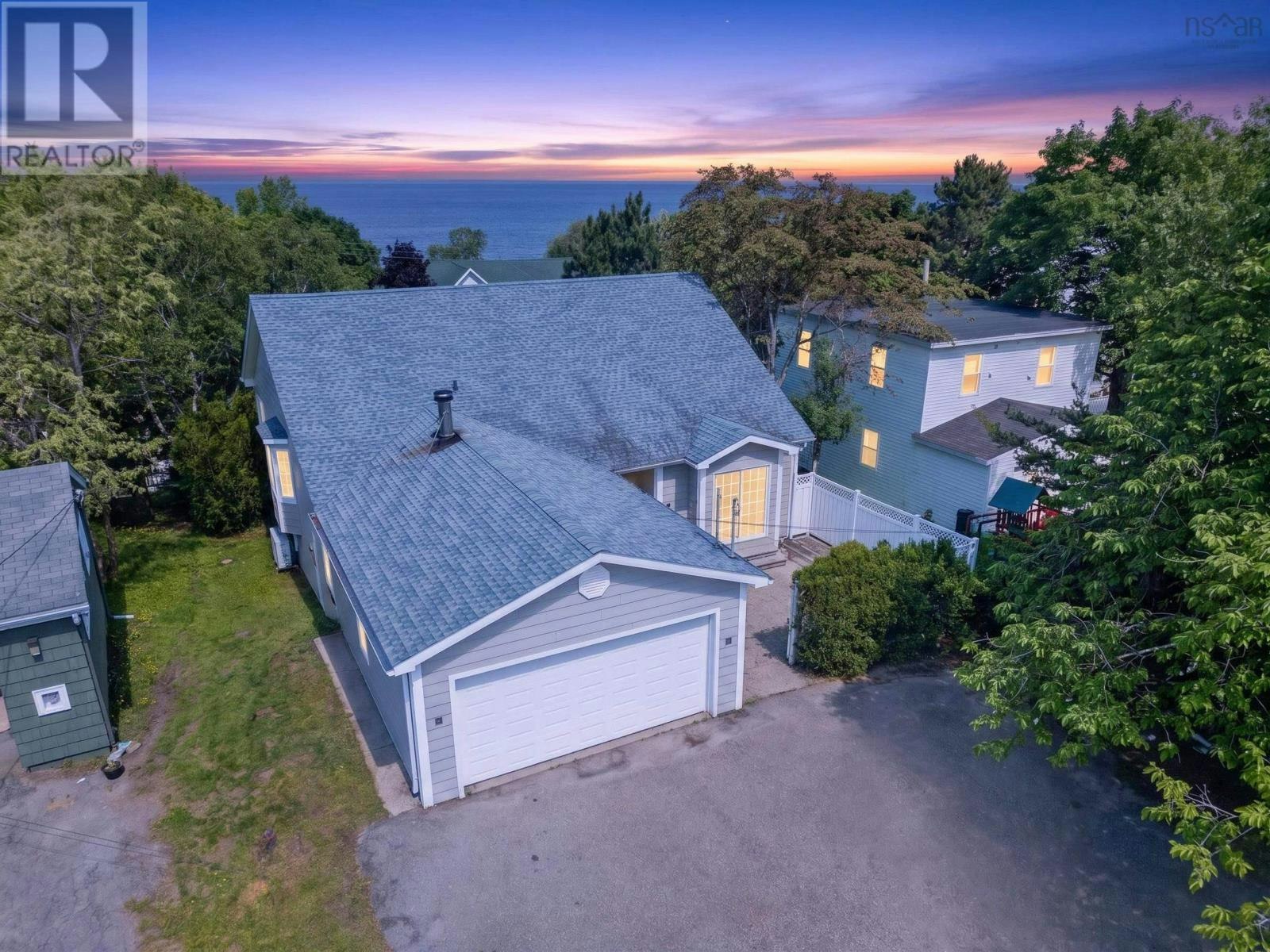 28 Old Kings Road, Sydney, NS, B1S 2B5