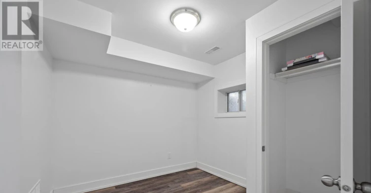 LOWER-965 Briar Hill Avenue, Toronto, ON, M6B 1M4 - 5