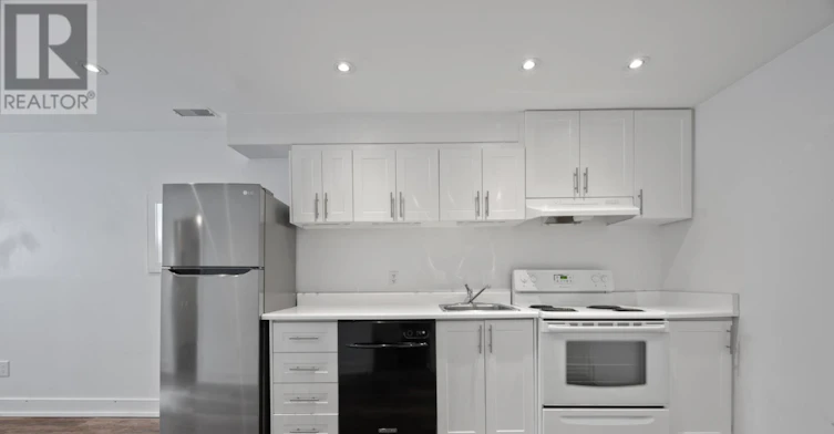 LOWER-965 Briar Hill Avenue, Toronto, ON, M6B 1M4 - 3