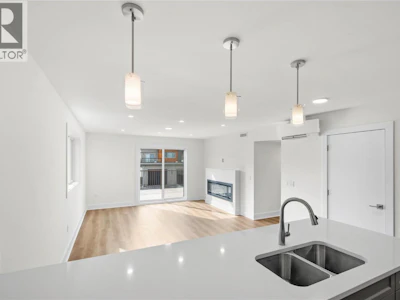203-578 Lakeshore Drive - 5