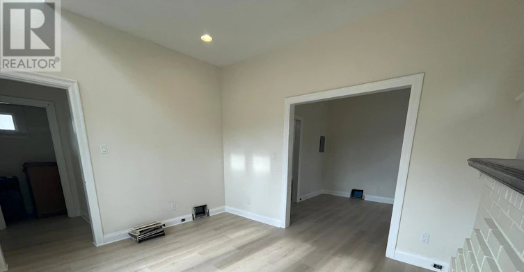 1-1561 Hurontario Street, Mississauga, ON, L5G 3H7 - 12
