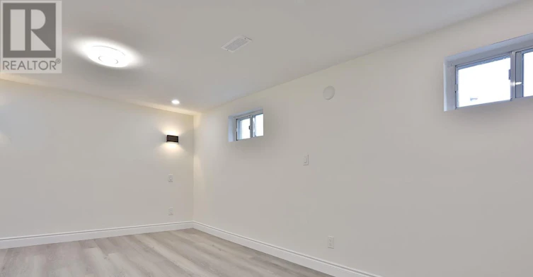 BASEMENT-383 Neal Drive, Richmond Hill, ON, L4C 3L6 - 17