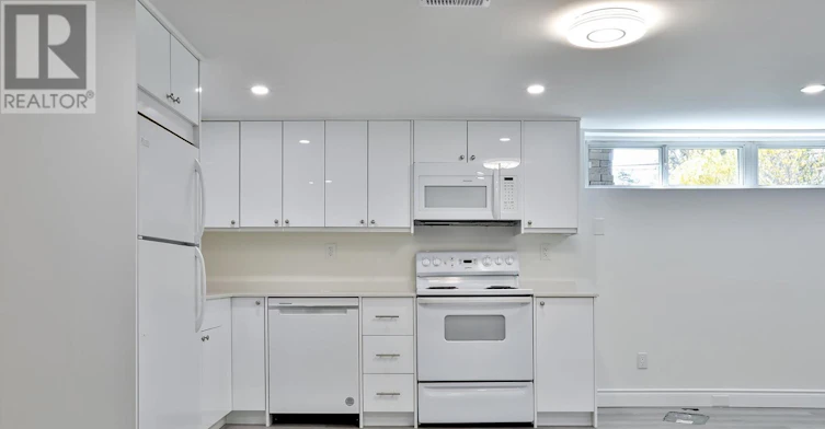 BASEMENT-383 Neal Drive, Richmond Hill, ON, L4C 3L6 - 6