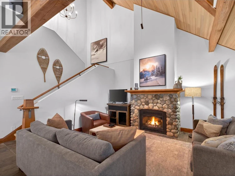 A/B-4747 Settebello Drive, Whistler, BC, V8E 0Z4 - 2