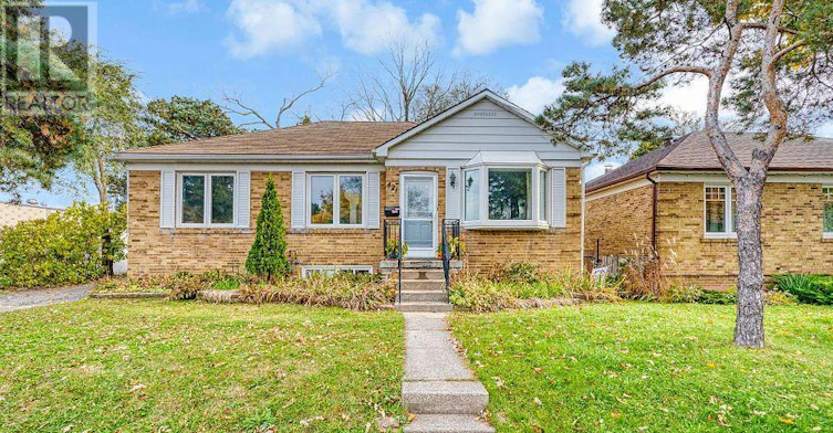 421 St Augustine Drive, Oakville, ON, L6K 3G1
