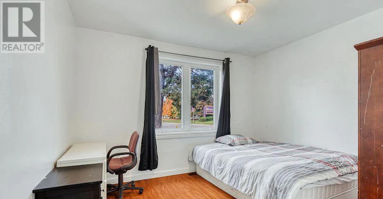 421 St Augustine Drive, Oakville, ON, L6K 3G1 - 3