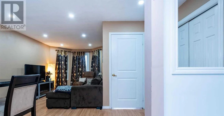 UPPER-52 Buchanan Crescent, Brantford, ON, N3P 2A6 - 3