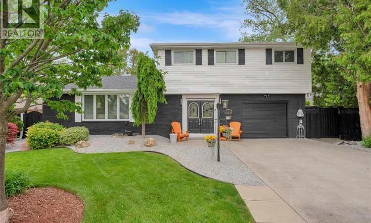 5 Phyllis Avenue
