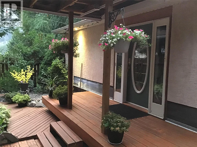 356 Marguerite Avenue, Greenwood, BC, V0H 1J0 - 8