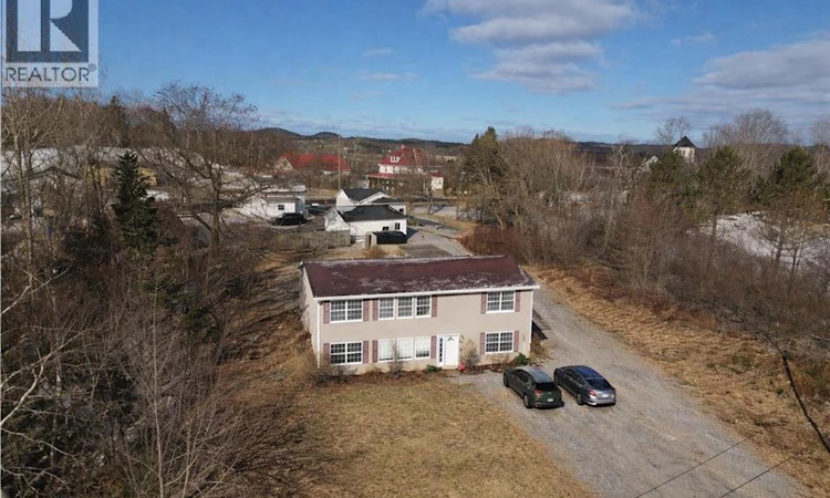 15 Brookside Lane