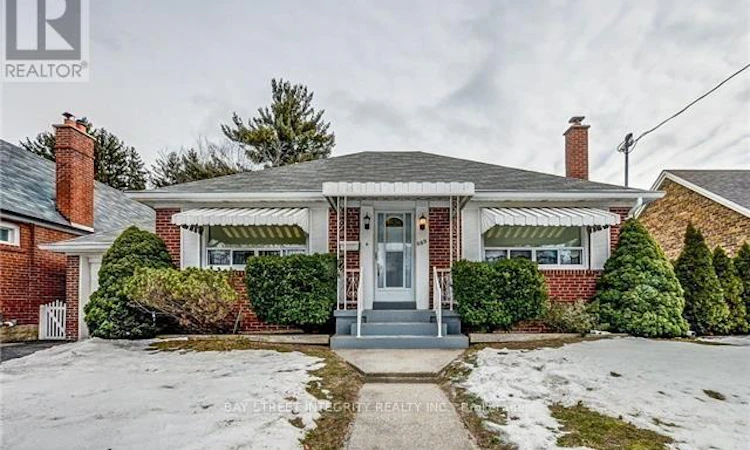 889 Royal York Road