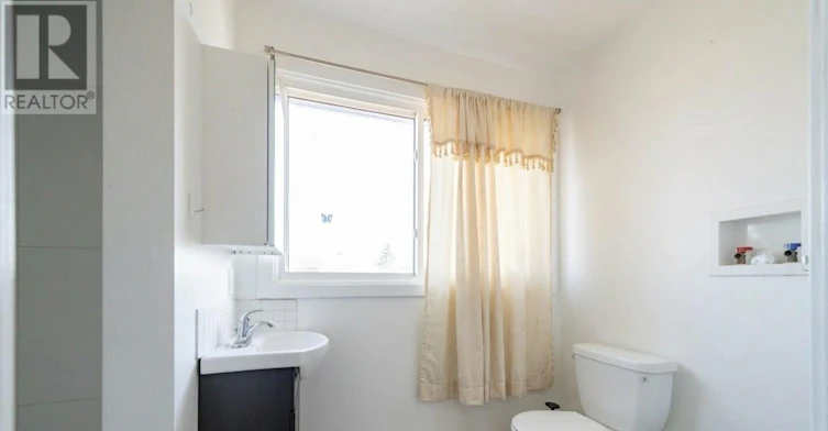 2 UPPER-438 8 Highway, Hamilton, ON, L8G 1G3 - 10