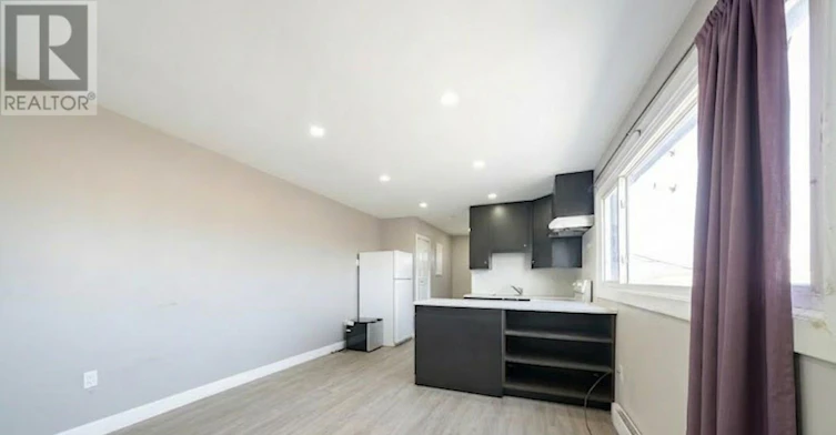 2 UPPER-438 8 Highway, Hamilton, ON, L8G 1G3 - 4