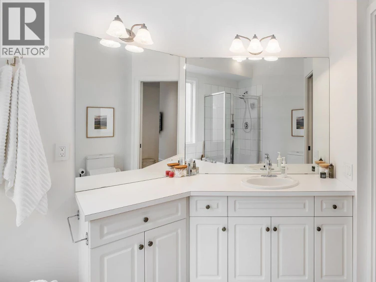 4158 S Gallaghers Forest, Kelowna, BC, V1W 5E4 - 23