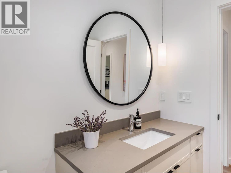 4158 S Gallaghers Forest, Kelowna, BC, V1W 5E4 - 26
