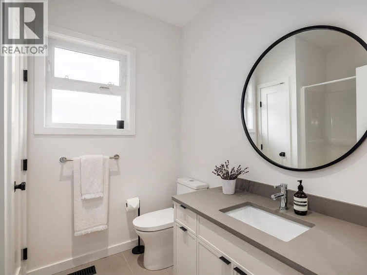 4158 S Gallaghers Forest, Kelowna, BC, V1W 5E4 - 25