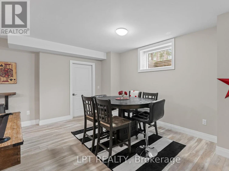 8695 Timberwood Trail, Lambton Shores, ON, N0M 1T0 - 38