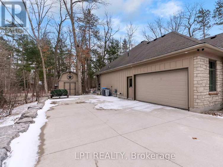 8695 Timberwood Trail, Lambton Shores, ON, N0M 1T0 - 45