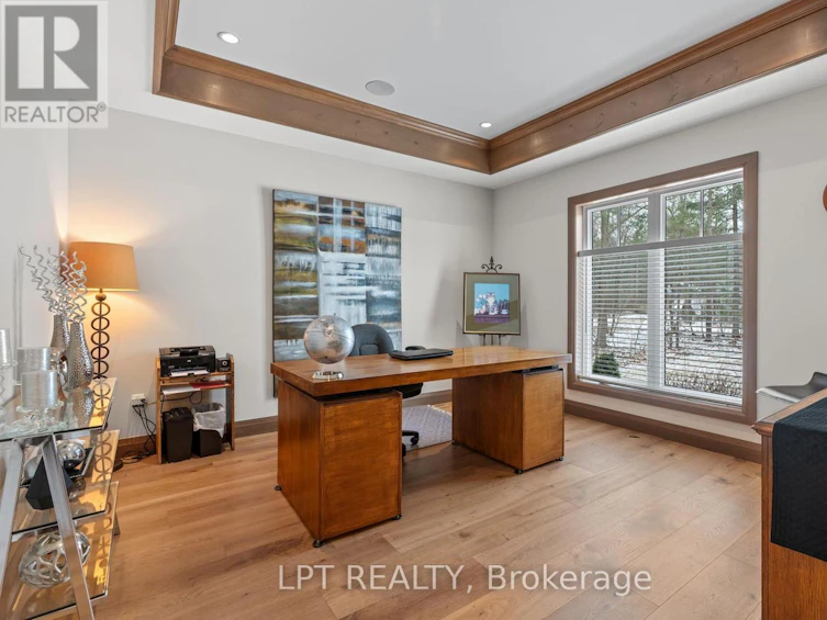 8695 Timberwood Trail, Lambton Shores, ON, N0M 1T0 - 9