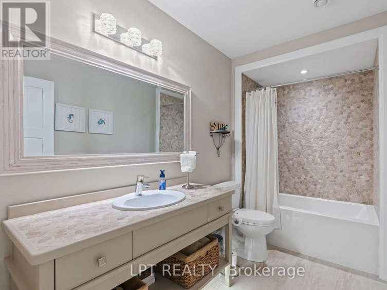 8695 Timberwood Trail, Lambton Shores, ON, N0M 1T0 - 32