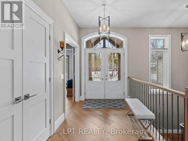 8695 Timberwood Trail, Lambton Shores, ON, N0M 1T0 - 8