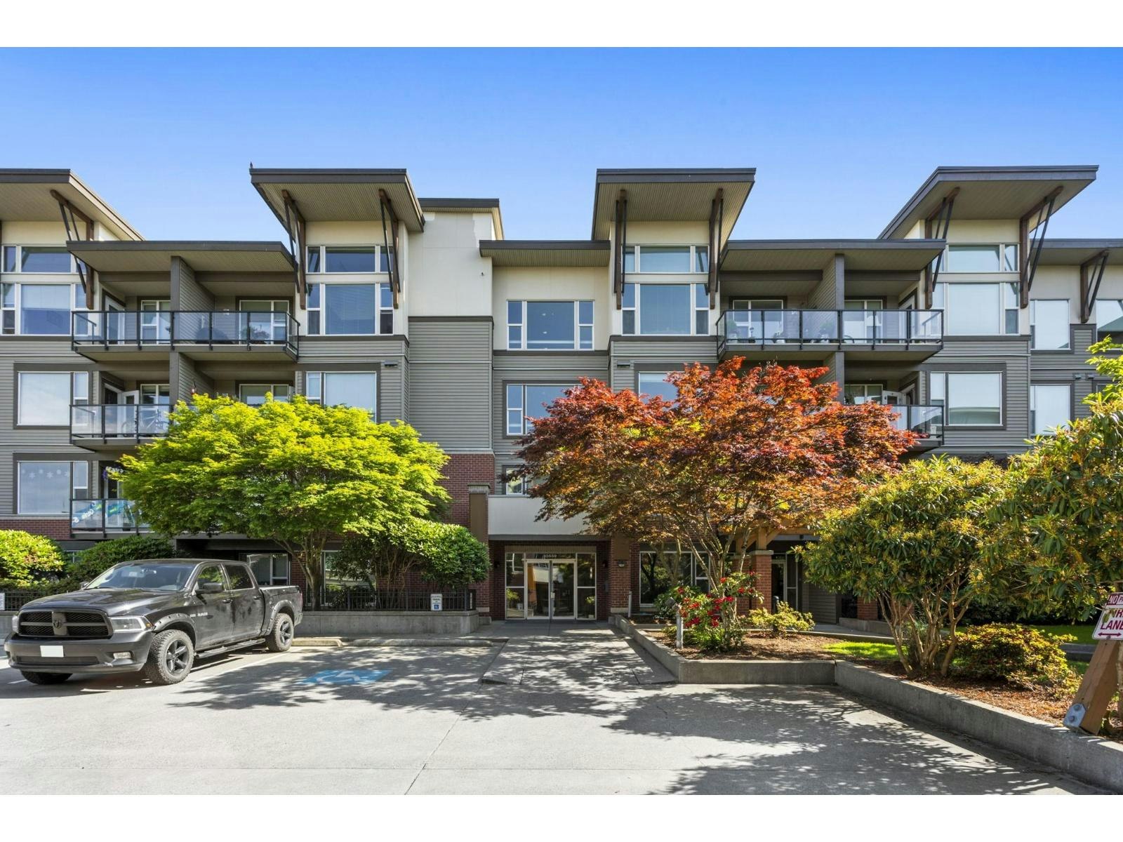 203-33539 Holland Avenue, Abbotsford, BC, V2S 0C6