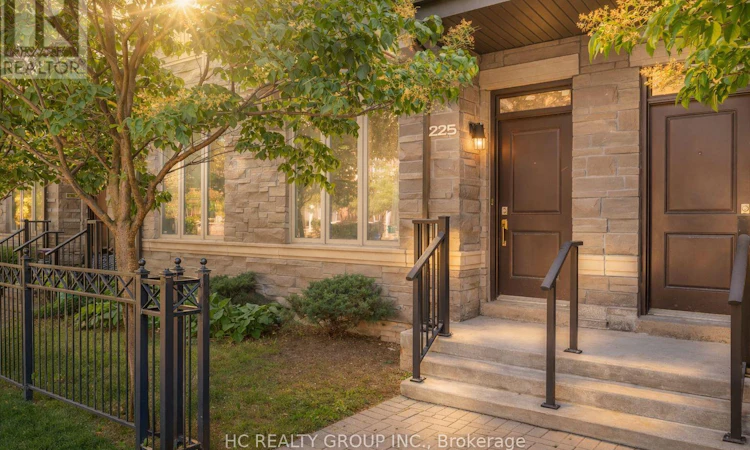 TH6-225 Park Road SOUTH