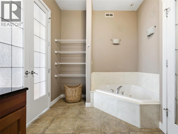 3270 Windsor Park Crescent, Regina, SK, S4V 3B2 - 24
