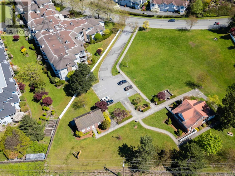 102-11641 227 Street, Maple Ridge, BC, V2X 9J6 - 9