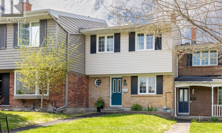 920 Walkley Road