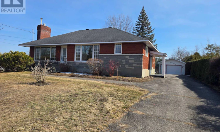 3654 Navan Road