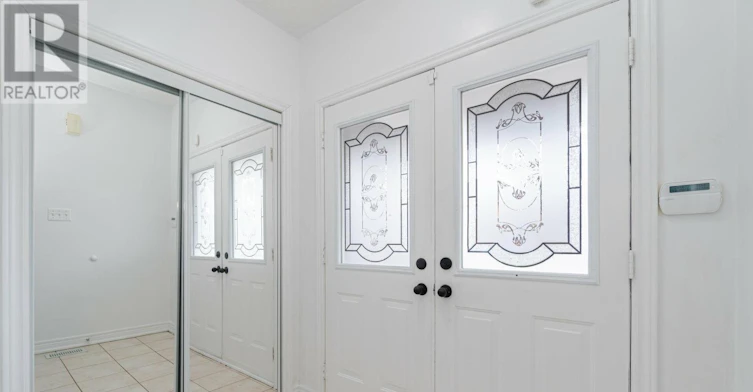 48 Devonwood Drive, Markham, ON, L6C 3A7 - 3