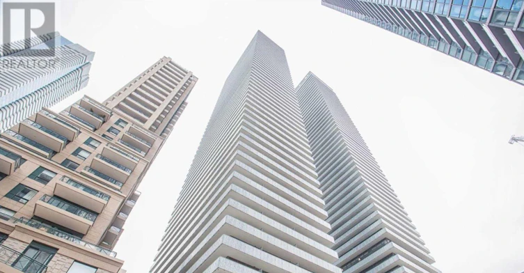 4702-42 Charles Street E, Toronto, ON, M4Y 0B7