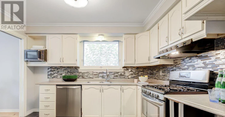 UPPER-287 Waverly Street N, Oshawa, ON, L1J 5V8