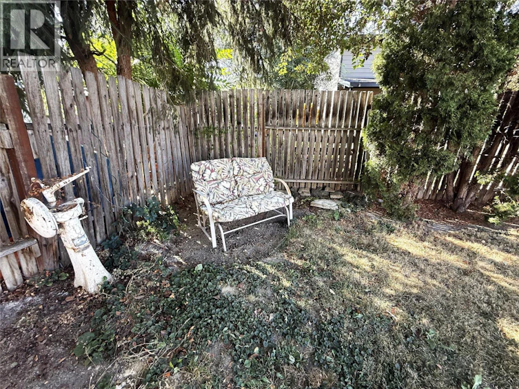 1359 Hamilton Street, Kamloops, BC, V2B 2V3 - 14