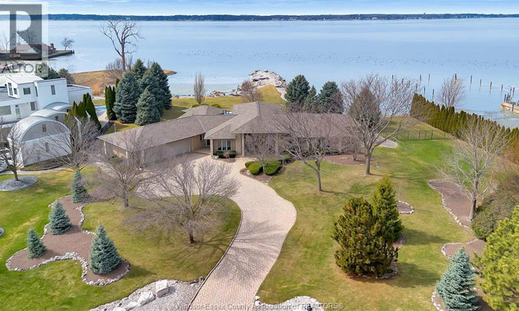 30 Emerald Lane