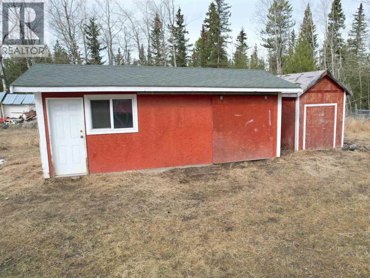 5957 Little Fort 24 Highway, 100 Mile House, BC, V0K 1X0 - 6