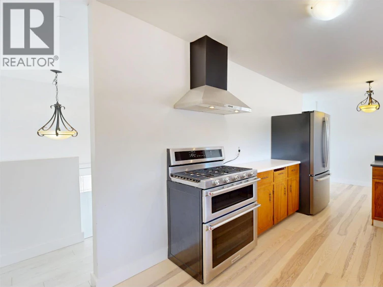 5957 Little Fort 24 Highway, 100 Mile House, BC, V0K 1X0 - 12