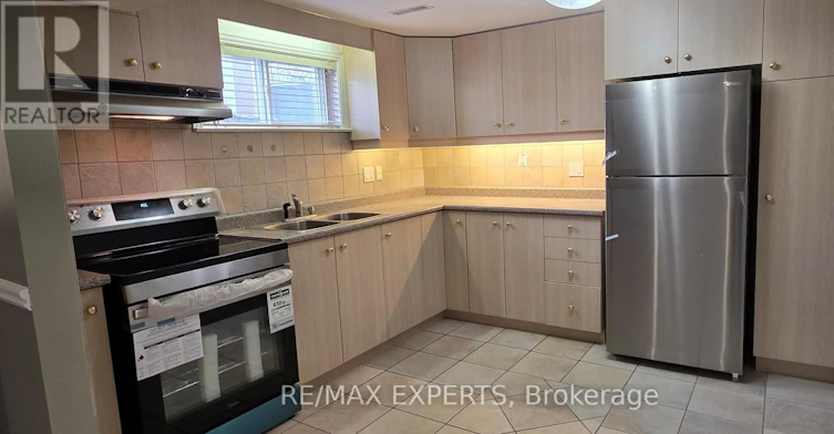 160 Ardwick Boulevard, Toronto, ON, M9M 1W2 - 5