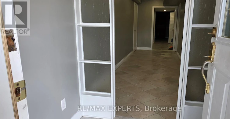 160 Ardwick Boulevard, Toronto, ON, M9M 1W2 - 3