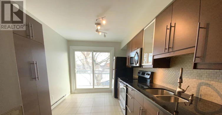 B-185 Cumberland Street, Ottawa, ON, K1N 7H2 - 10