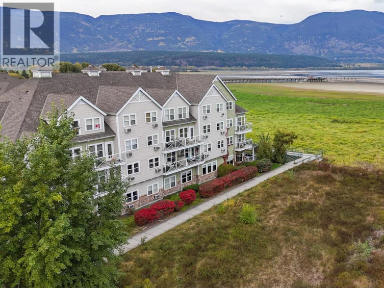 721 NE Harbourfront Drive, Salmon Arm, BC, V1E 3L4 - 4