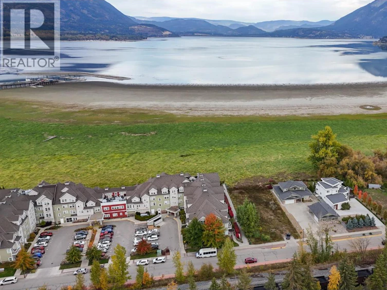 721 NE Harbourfront Drive, Salmon Arm, BC, V1E 3L4 - 8