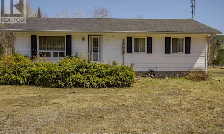 2013 Spence Road E
